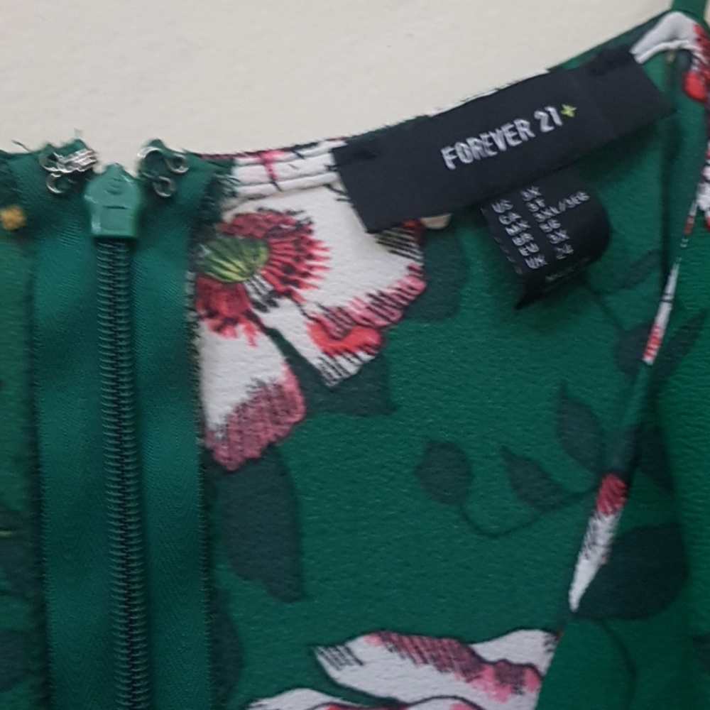 Forever 21 Bold Floral Jumpsuit - Picture 5 of 7